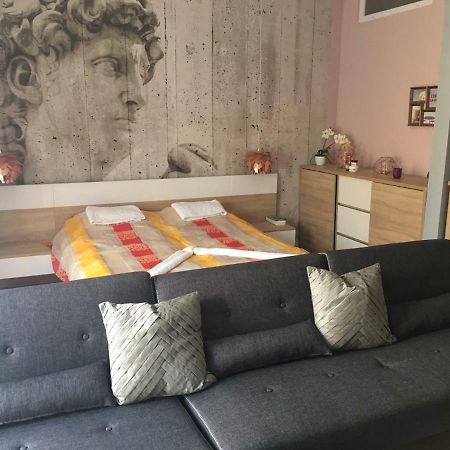 Hunyadi Apartman Szekszard Bagian luar foto