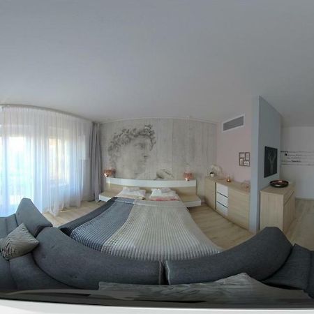 Hunyadi Apartman Szekszard Bagian luar foto