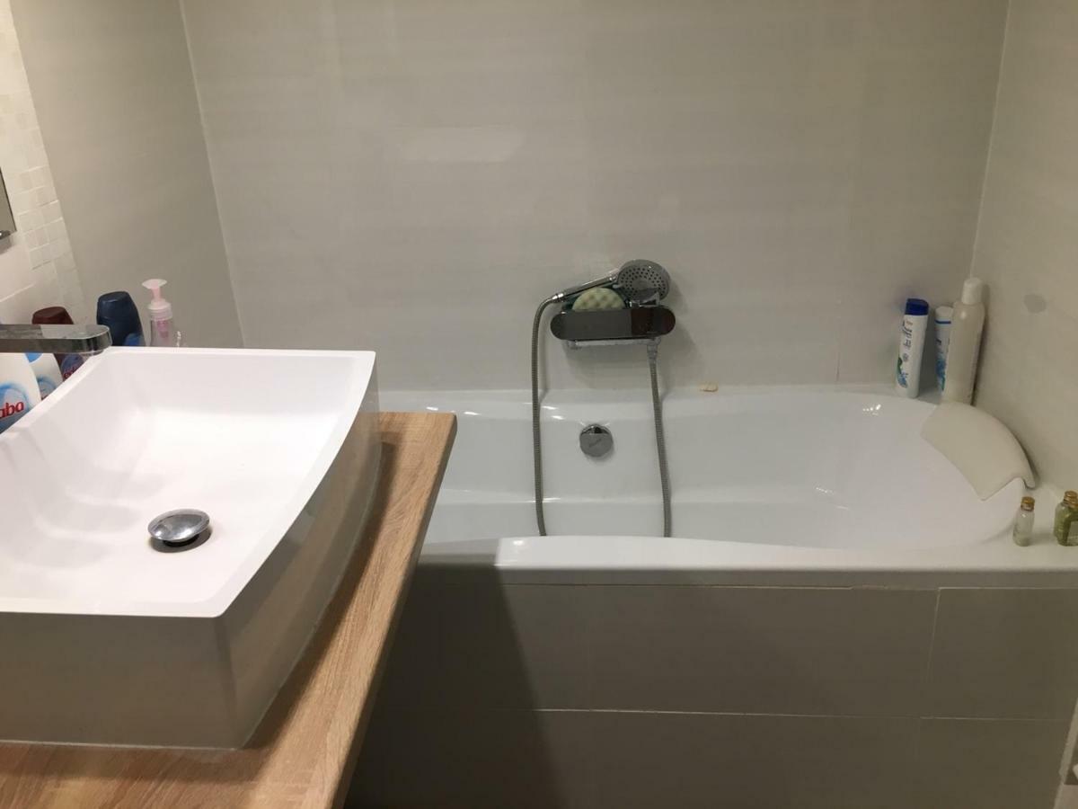 Hunyadi Apartman Szekszard Bagian luar foto