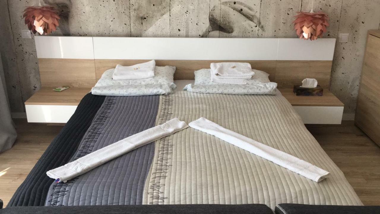 Hunyadi Apartman Szekszard Bagian luar foto